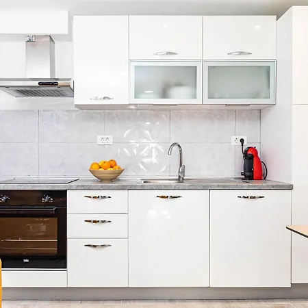 2 Bedroom Gorgeous In