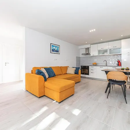 2 Bedroom Gorgeous In